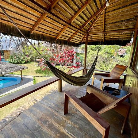 Kamala Surf & Backpacker Hostel มอนตาญิตาร์ ภายนอก รูปภาพ